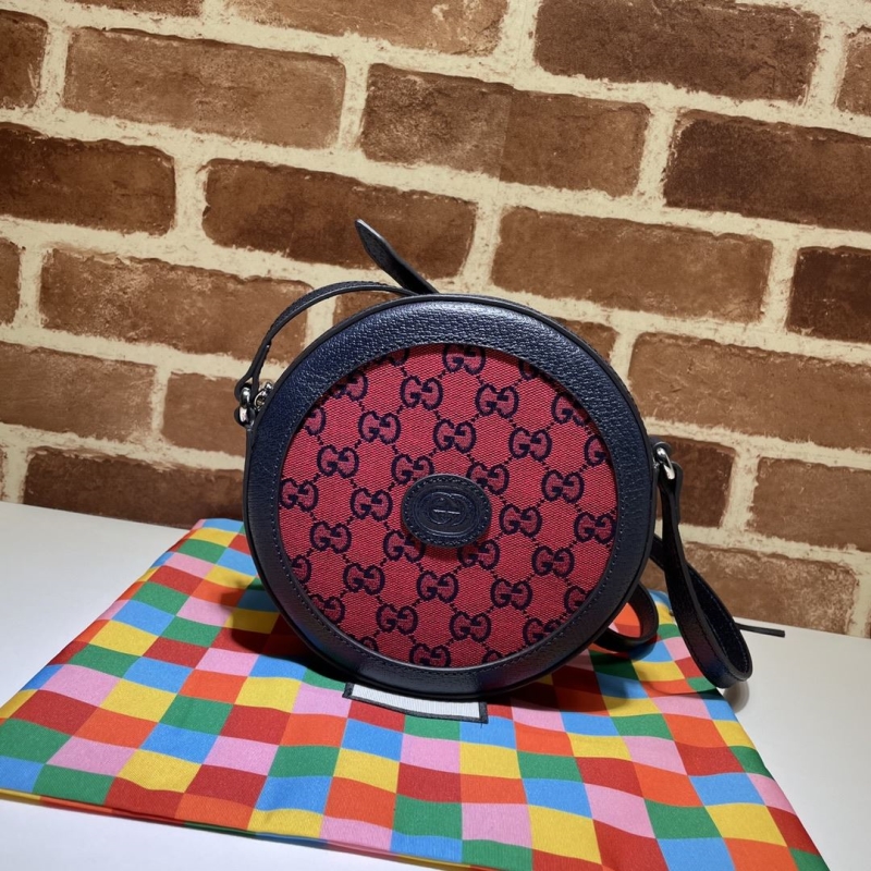 G*u*i round bags